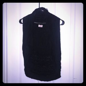 🎁 Chic Sweater Vest 💫